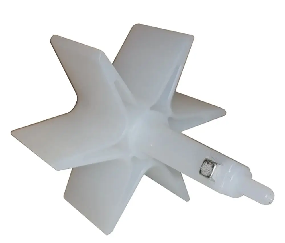Weißes Flügelrad mit Magnet von Syr, bestehend aus mehreren Flügeln und einem zentralen Verbindungselement, geeignet für bestimmte Ionentauscher-Modelle.